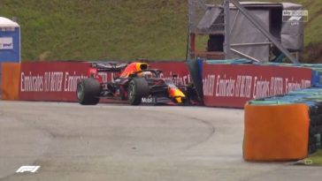 Verstappen schiet van de baan op weg naar de grid