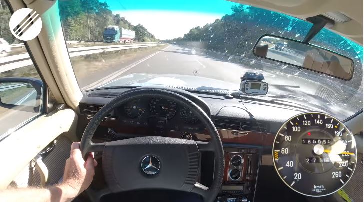 1978 Mercedes-Benz 450 SEL haalt nog gewoon 220 kmh