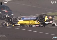 Heftige crash in Argentijnse Top Race