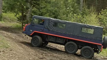 Red Bull-coureurs gaan off-road in Oostenrijk