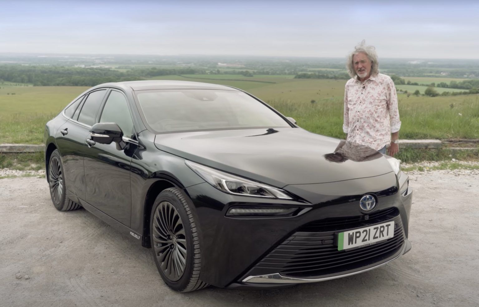 James May kan eindelijke rijden in zijn Toyota Mirai