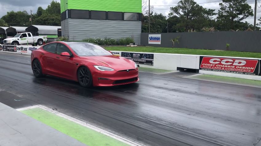 Tesla Model S Plaid is met gemak een 9 sec car