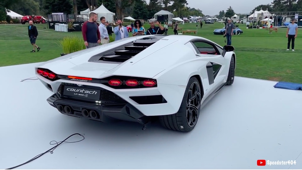 Lamborghini Countach LP800