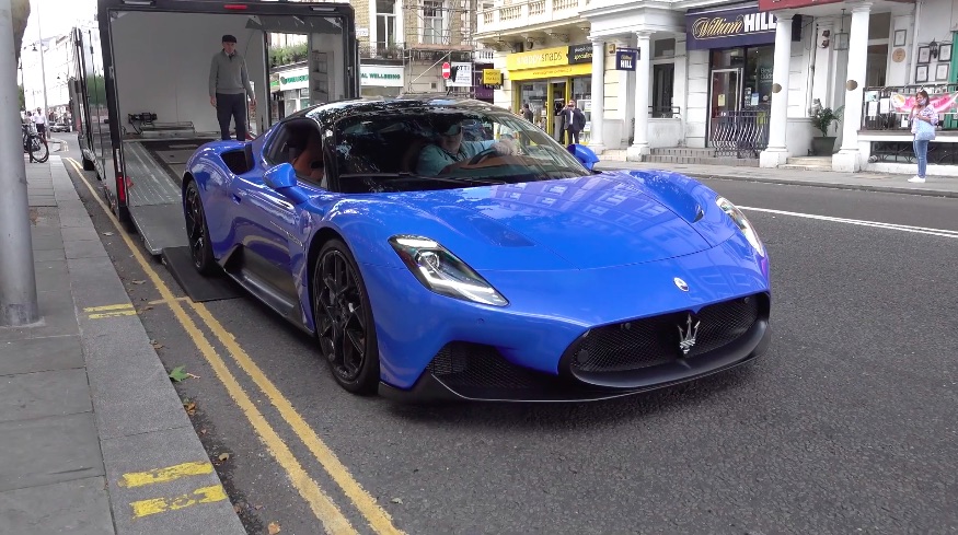 Maserati MC20 in Londen