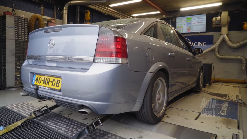 Op de Rollenbank - Opel Vectra 3.2 V6