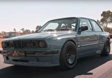 BMW E30 met supercharged V8