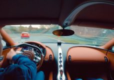 Bugatti Chiron Super Sport op een natte Nürburgring