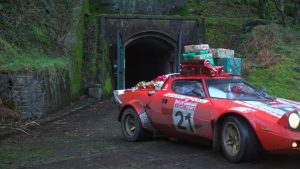 Lancia Stratos schittert in Girardo & Co Kerstvideo