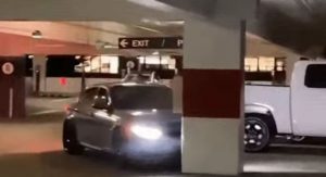 BMW M3 crasht in parkeergarage