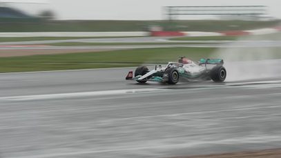 Mercedes-AMG W13 shakedown op Silverstone