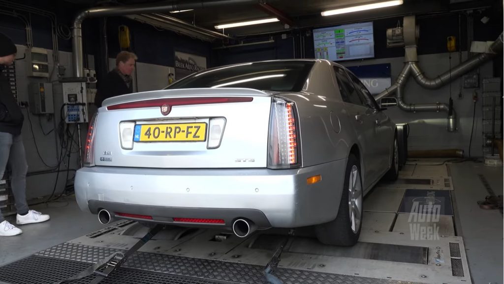 Op de Rollenbank Cadillac STS