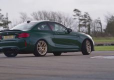 Chris Harris laat zijn BMW M2 CS zien