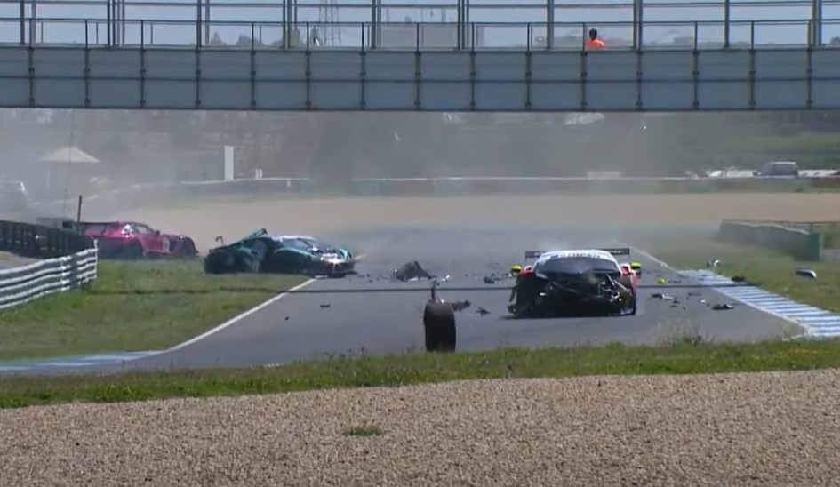 De Motorsport Crashes van 2022 week 17