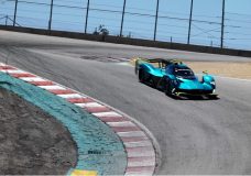Aston Martin Valkyrie AMR Pro jankt over Laguna Seca Raceway