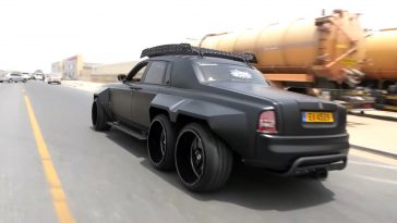 Dit is de allereerste Rolls Royce 6x6 Phantom