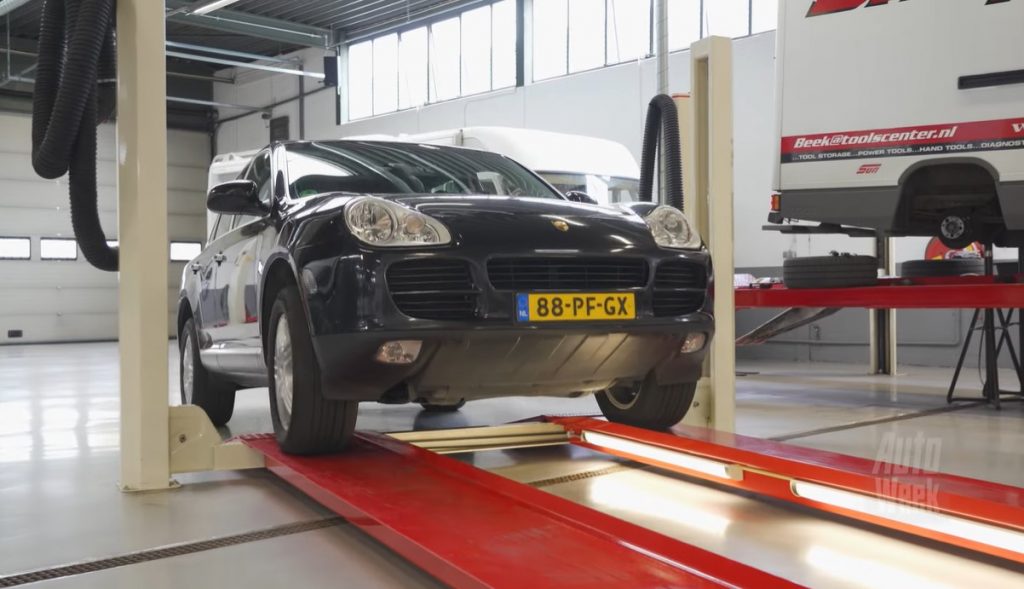 Klokje Rond - Porsche Cayenne S met 431.556 km