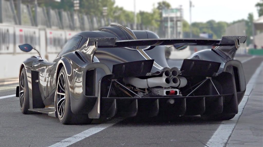 Oorporno Pagani Huayra R met ongedempte 6.0 V12