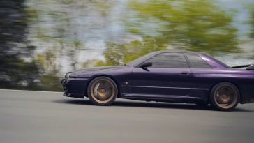 YouTuber probeert Midnight Purple R32 GTR te slopen