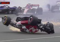 Alle beelden van Zhou Guanyu crash op Silverstone