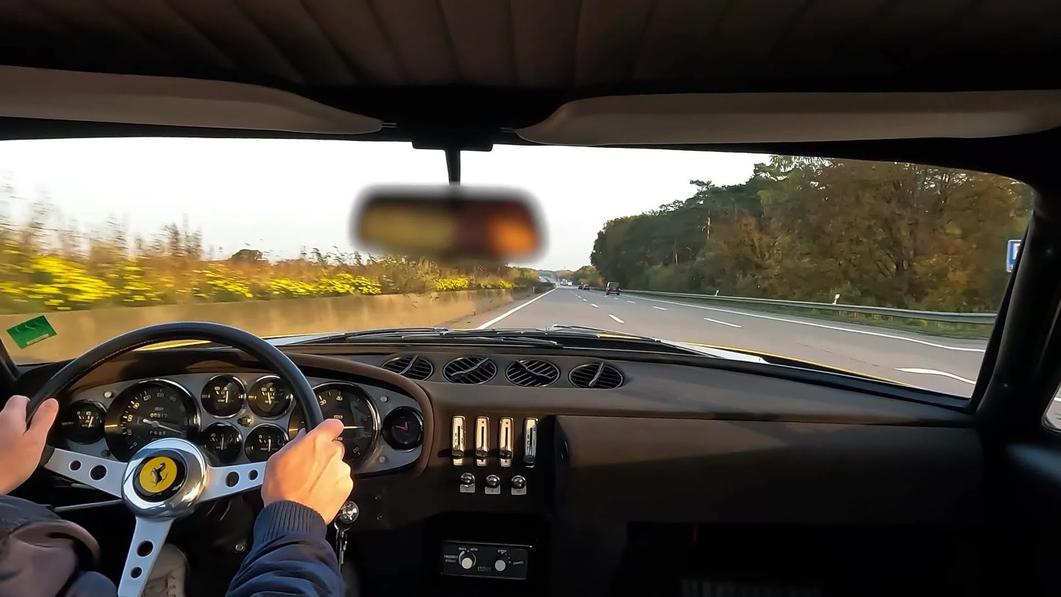 Ferrari Daytona 365 GTB_4 Top Speed Autobahn