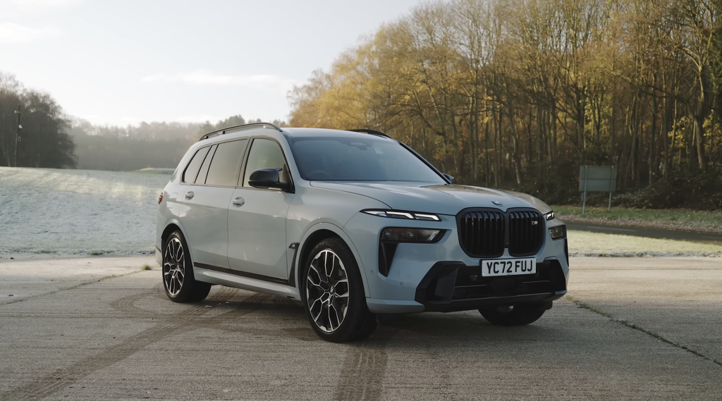 BMW X7 M260i