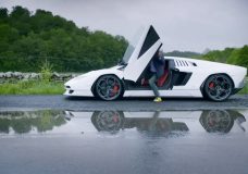 Jason Plato test Lamborghini Countach LPI 800-4