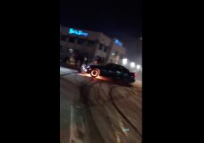 Cadillac CTS-V vat vlam na Sideshow Takeover