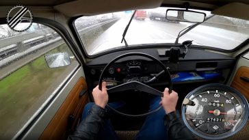 Trabant 601 Kombi doet een Top Speed Run