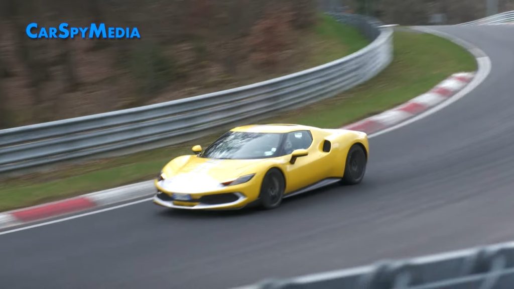 Ferrari 296 GTB bereidt zich voor op Nürburgring lap