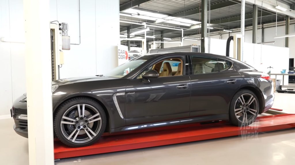 Klokje Rond - Porsche Panamera met 535.010 km