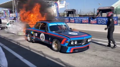 Peperdure BMW 3.0 CSL en Ford Capri RS3100 vliegen in brand