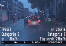 Drifter in Ford Mustang GT raakt rijbewijs kwijt in Utrecht