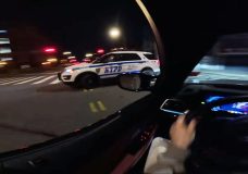 BMW M3 Drift rondje om NYPD