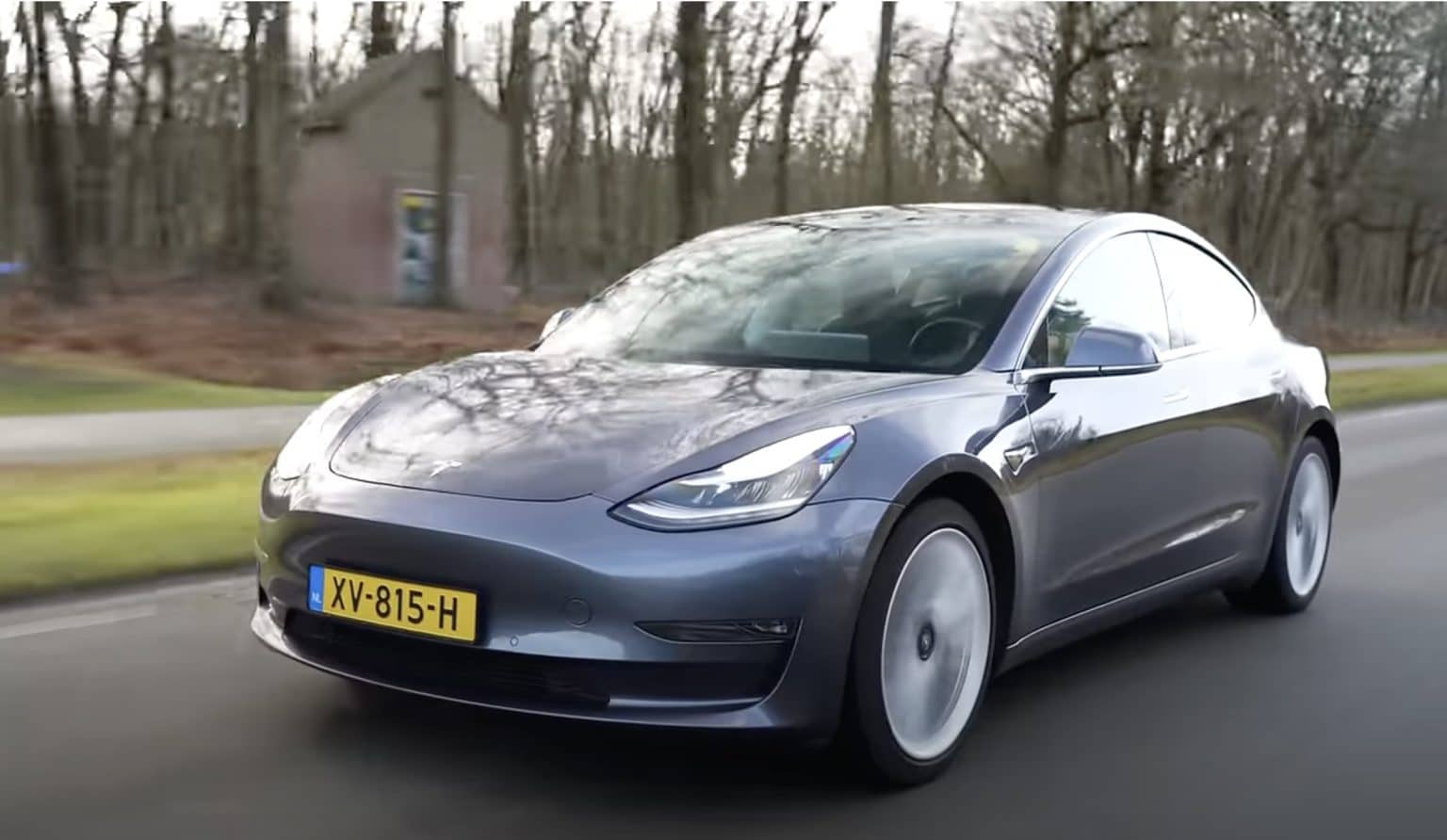 Klokje Rond Tesla Model 3 Long Range AWD