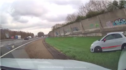 Gestolen Fiat 500 Abarth op de vlucht voor politie