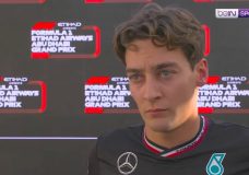 George Russell haalt snoeihard uit naar Max Verstappen