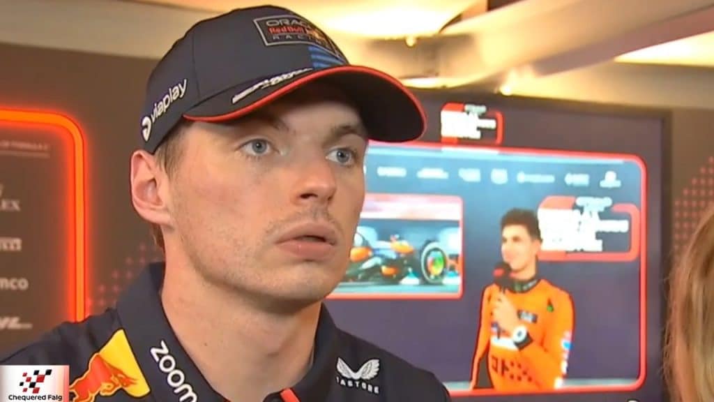 Verstappen biedt excuses aan Piastri na Abu Dhabi GP