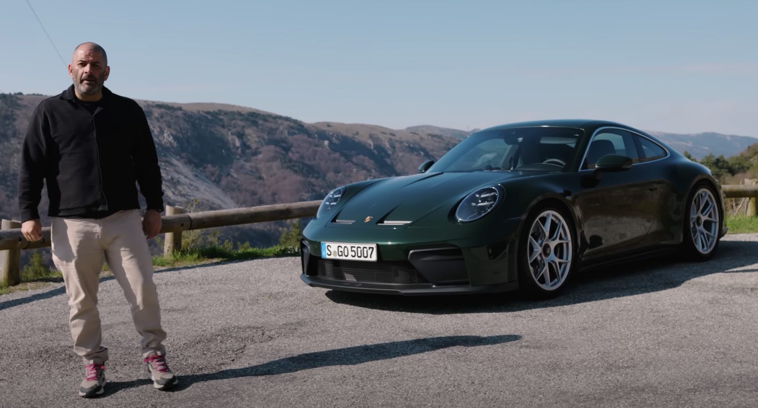 Chris Harris over auto's